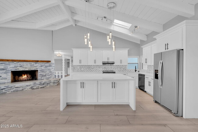 Photo - 6001 N 2nd St