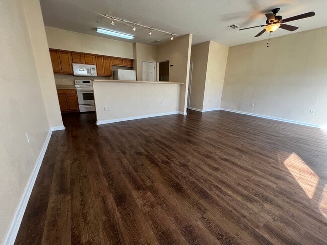 Photo - 1028 Anniston Ct