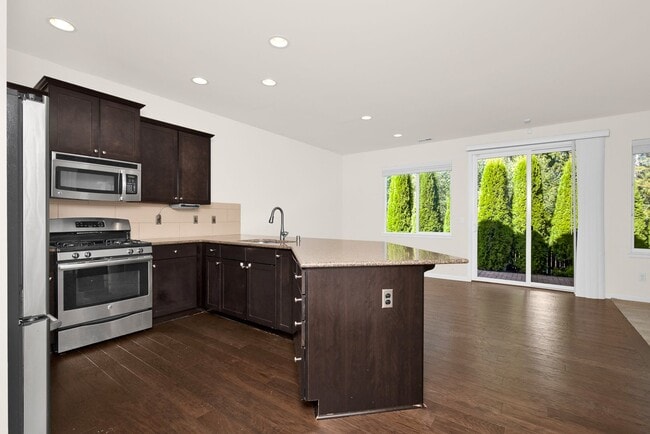 Photo - 4 Bedroom Lynnwood - Gorgeous Home