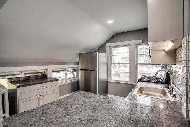 Photo - 3007 Irving Ave S Unit 3