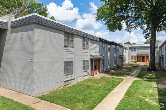 Photo - Grahamwood Place
