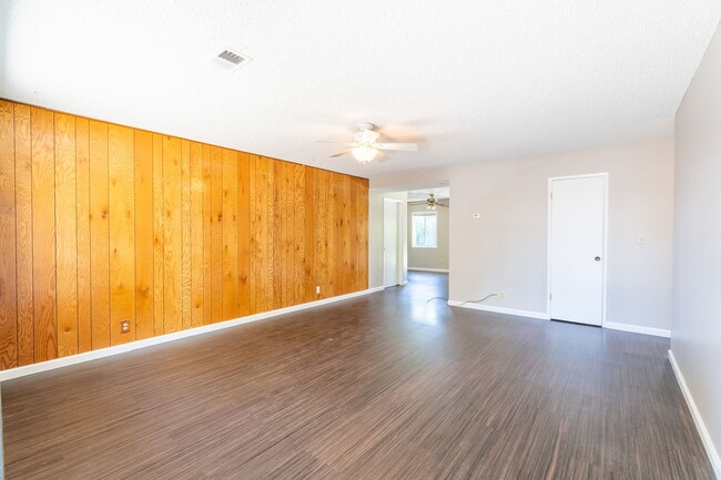 Photo - Coming Soon! 3 Bedroom Home in Great Gilroy Location!