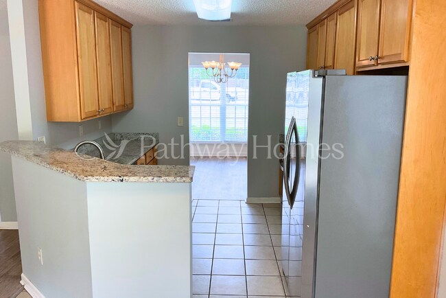 Photo - 229 Deodar Ln