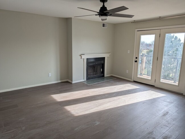 Building Photo - Denney - 303 Unit Apt 303