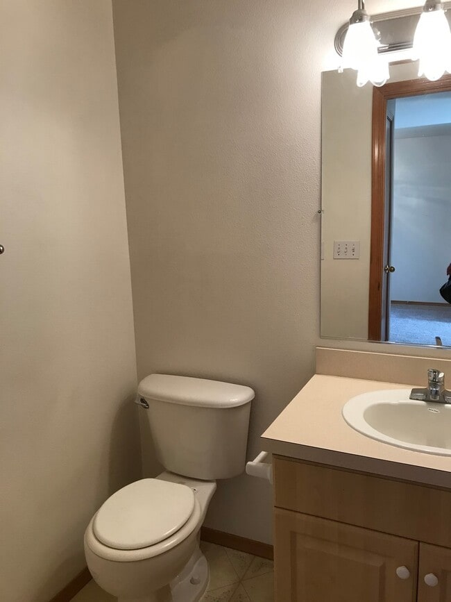 Photo - 473-475 SE Excel St Unit 473