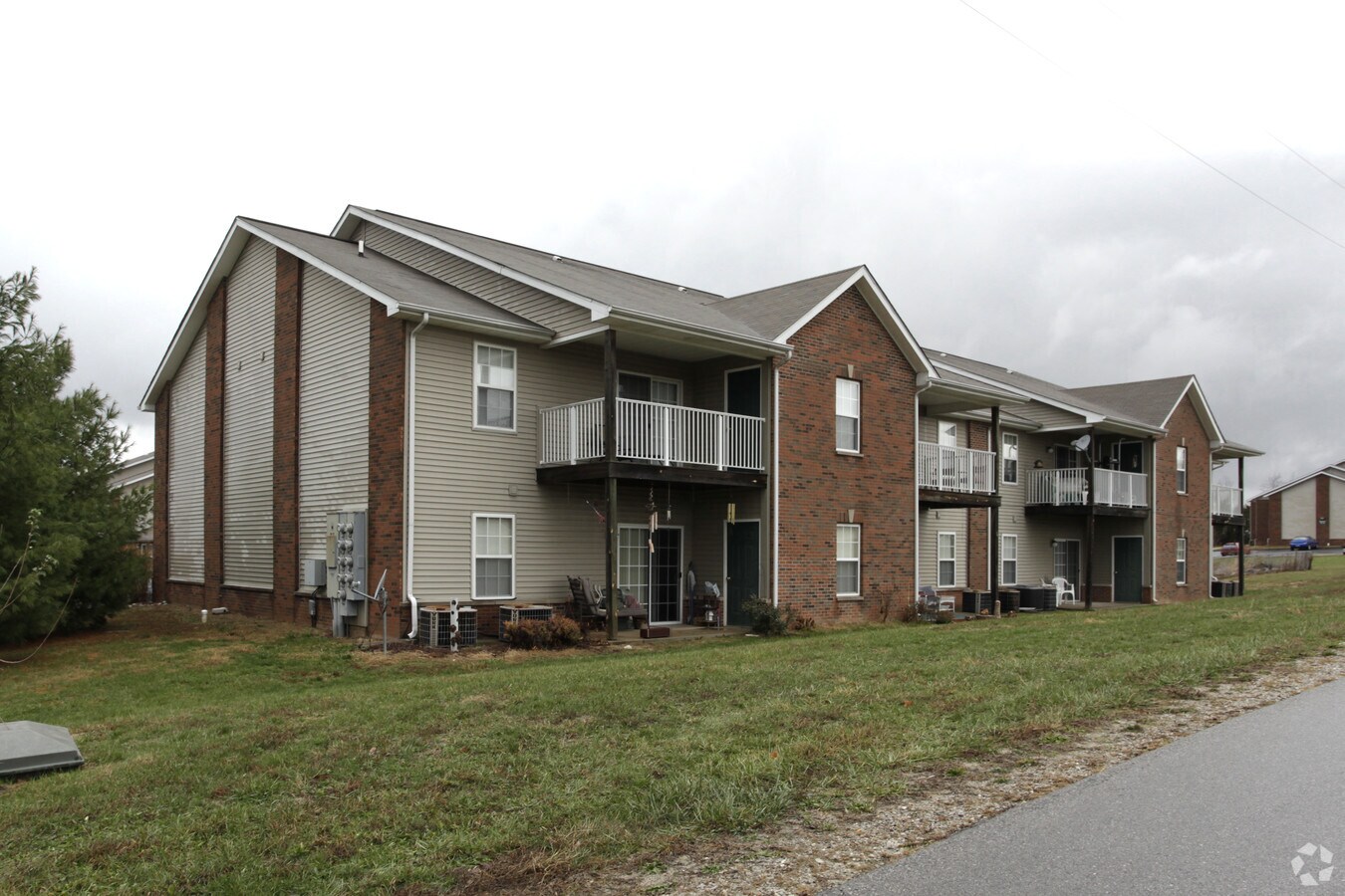 village apartments for rent in corydon in forrent com