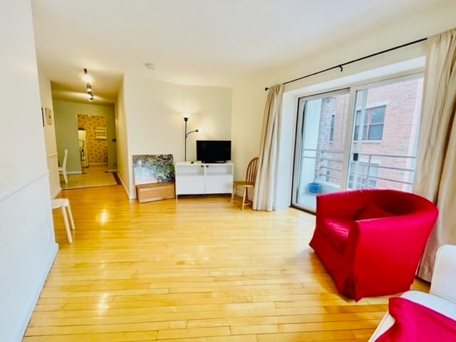 Photo - 19 Wiget St Unit 202