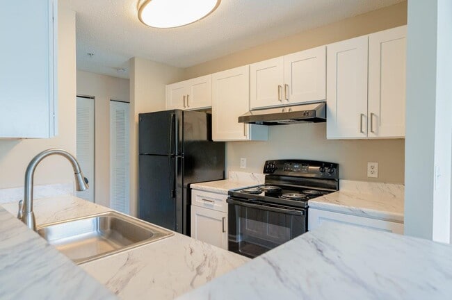 Keswick Village Apartments and Townhomes