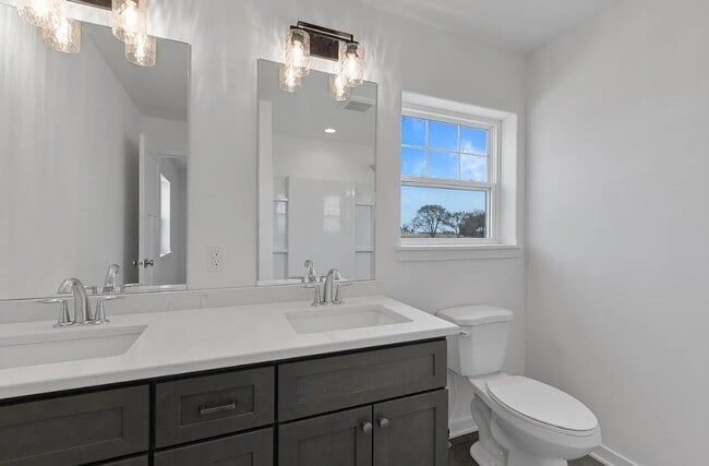 Photo - 257 Binsfeld St