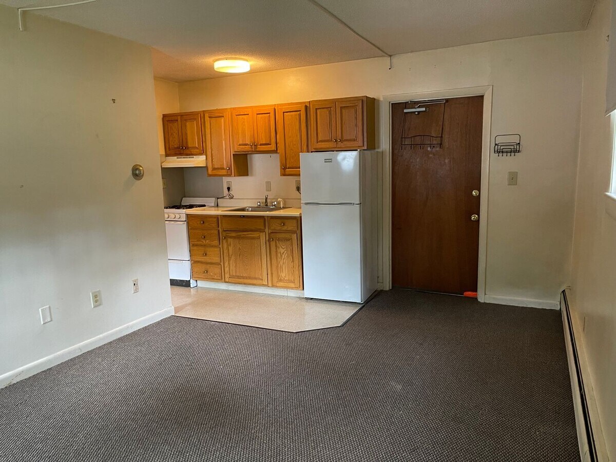 Photo - 382-384 River St