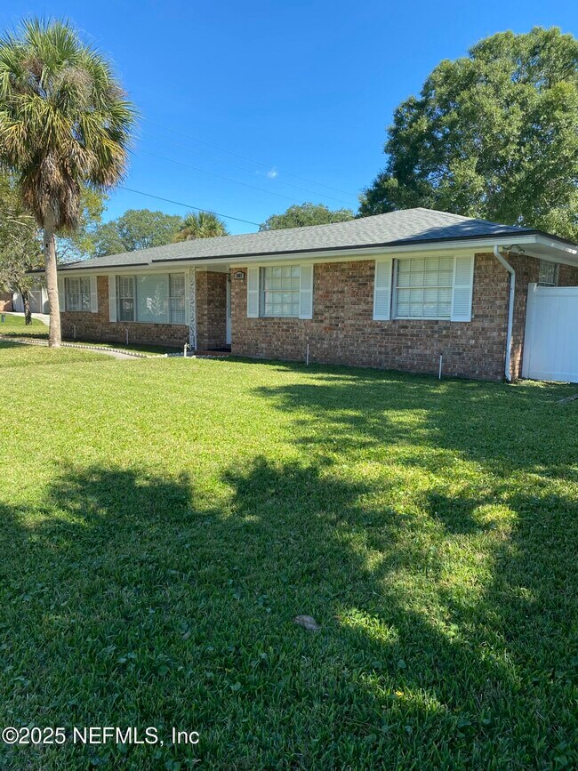 Photo - 1007 Grove Park Blvd