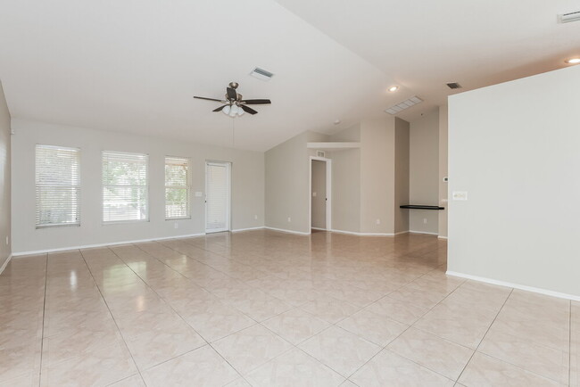 Photo - 11753 Shirburn Cir