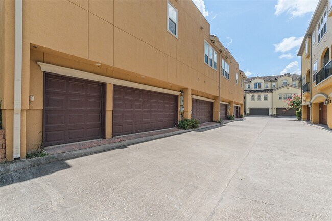 Photo - 9 Laurelwood Dr