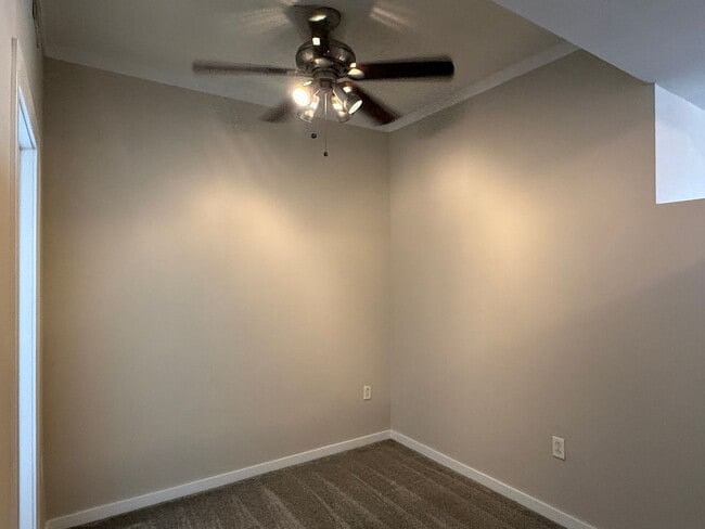 Photo - 715 N Church St