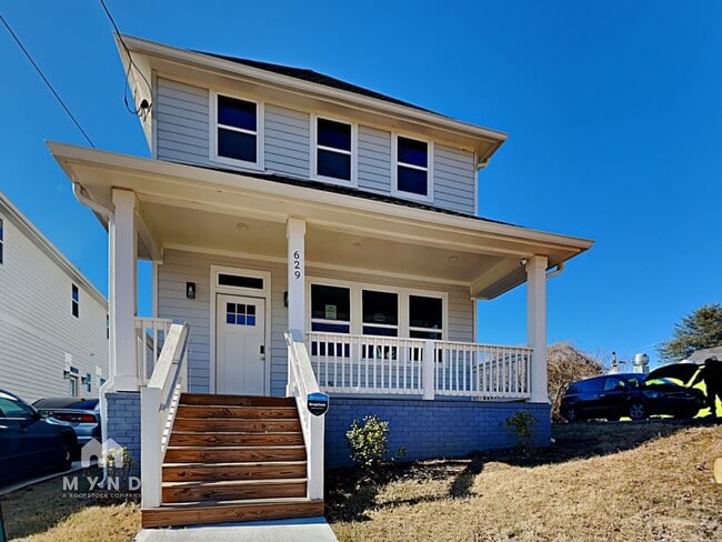 Building Photo - 629 Windsor St SW Rental