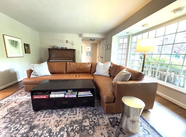 Photo - 2256 W Viewmont Wy W