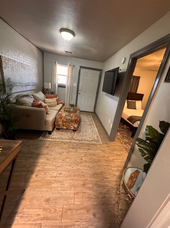 Photo - 1207 W Gore Blvd Unit 11