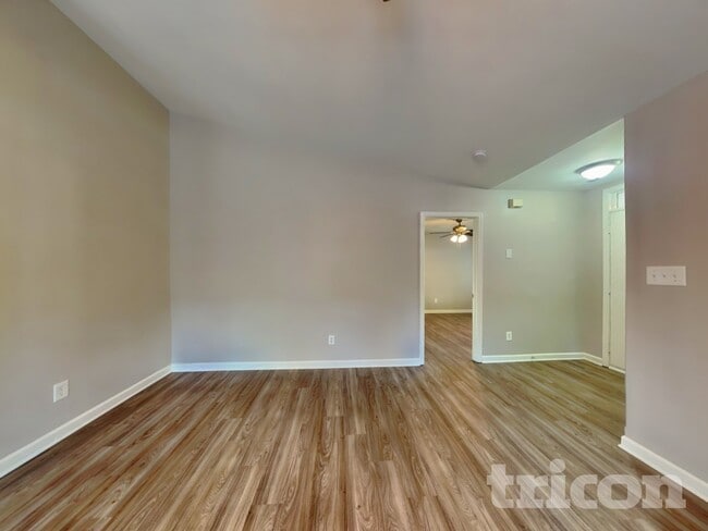 Photo - 260 Brookstone Dr