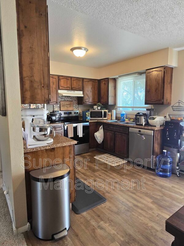 Photo - 4800 King Arthur Way