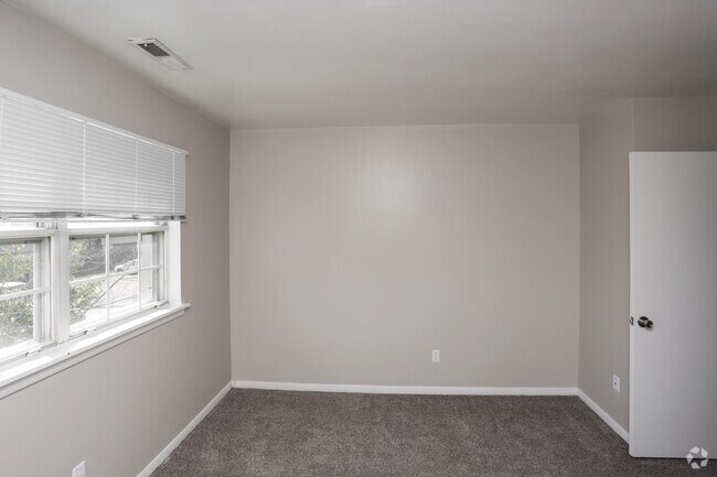 1HAB, 1BA - 626 ft² - Golfview Apartments