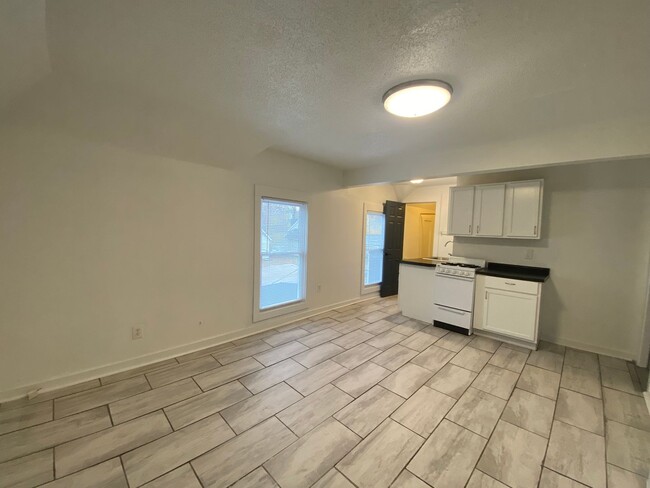 Photo - 1118 26th St Unit 3
