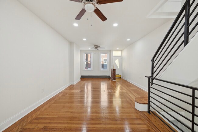 Photo - 524 Fernon St