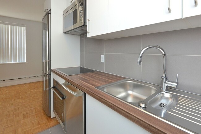 Photo - 263 Russell Hill Rd Unit 207