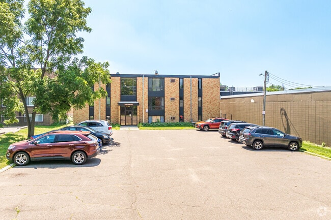 Estacionamiento en el lugar - Groveland Terrace