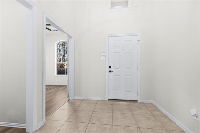 Photo - 2698 Lake Ridge Dr