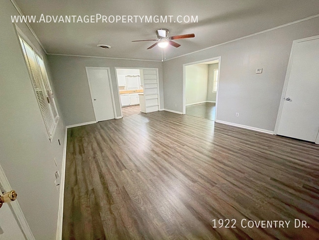 Photo - 1922 Coventry Dr