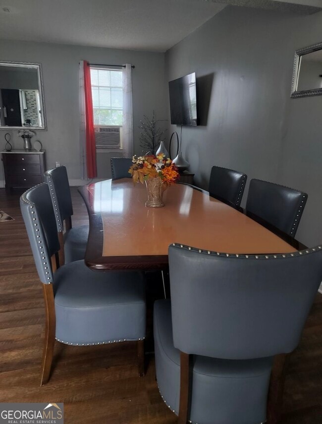 Photo - 7567 Sugarcreek Dr