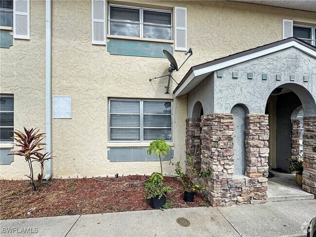 Building Photo - 6635 Warwick Cir Rental