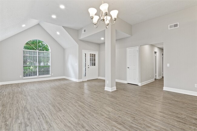 Photo - 31 S Stony Bridge Cir