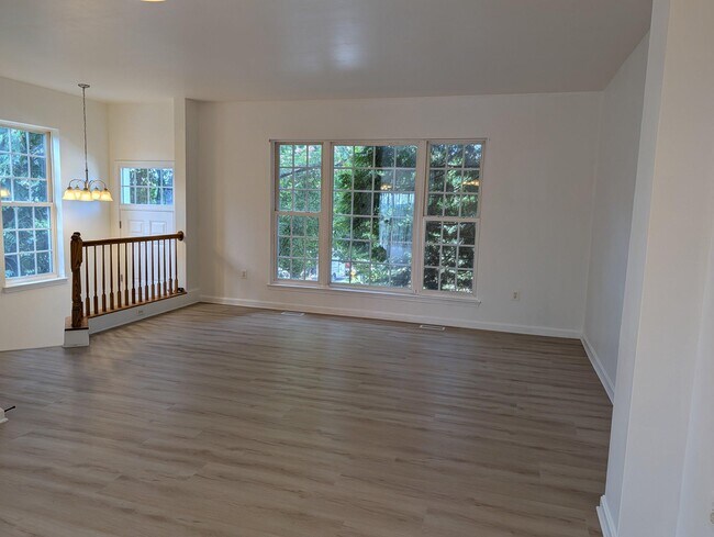 Photo - 17289 Vaughn Ln