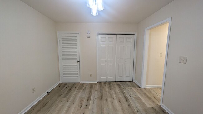 Photo - 2BR/1.5BA Renovated Townhome