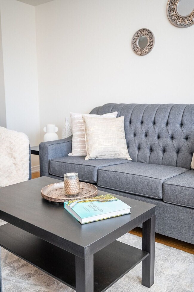 104 Esther Cres Unit SI ID1345812P