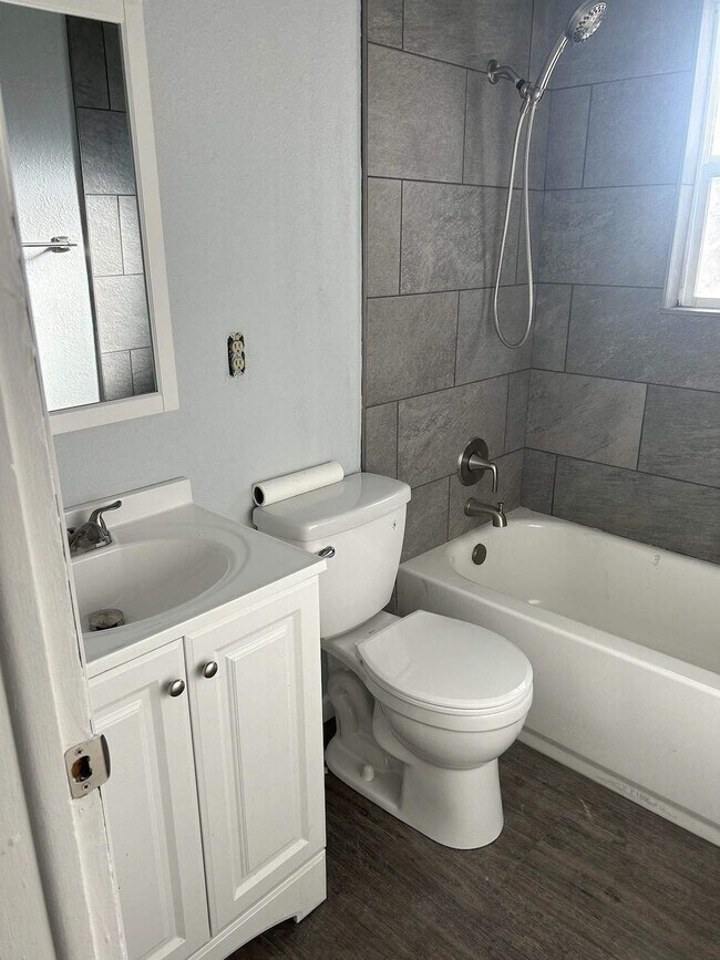 Photo - 2218 Cooper Ave Unit 2218 Cooper Avenue