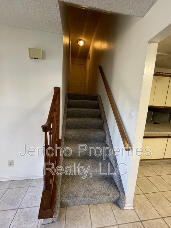Photo - 1180 S Kline Way