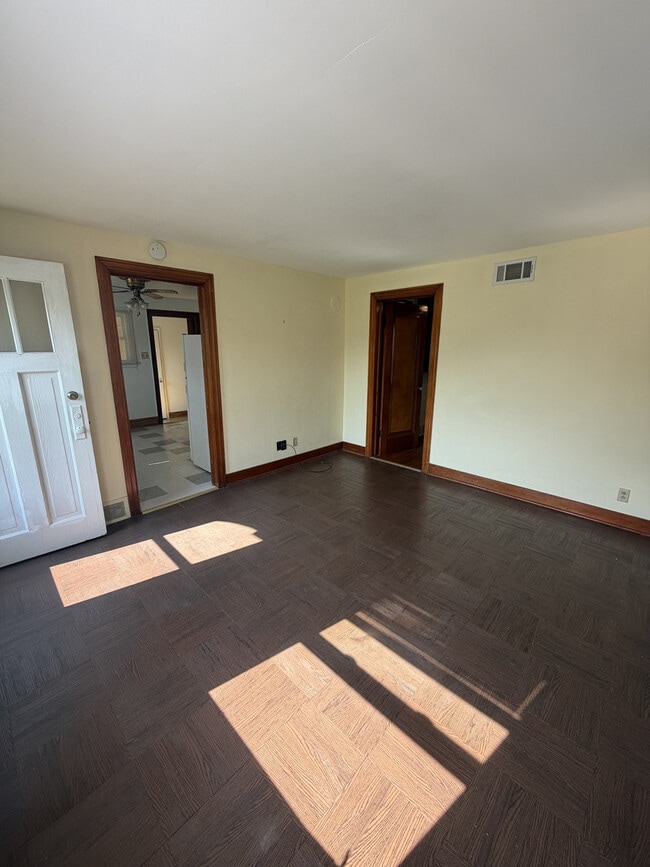 Photo - 1903 Nicholson St
