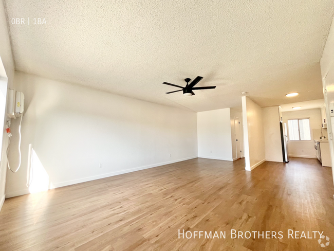 Building Photo - 8555 Independence Ave Unit 106A Rental