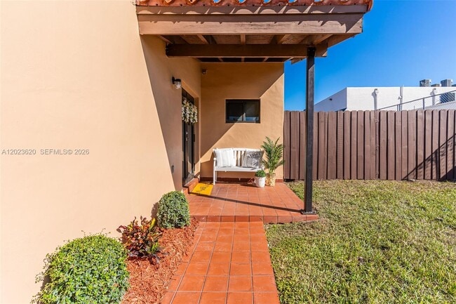 3815 SW 82nd Ave