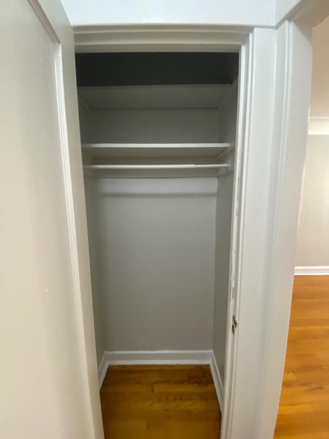 Photo - 6514 N Glenwood Ave Unit 1W