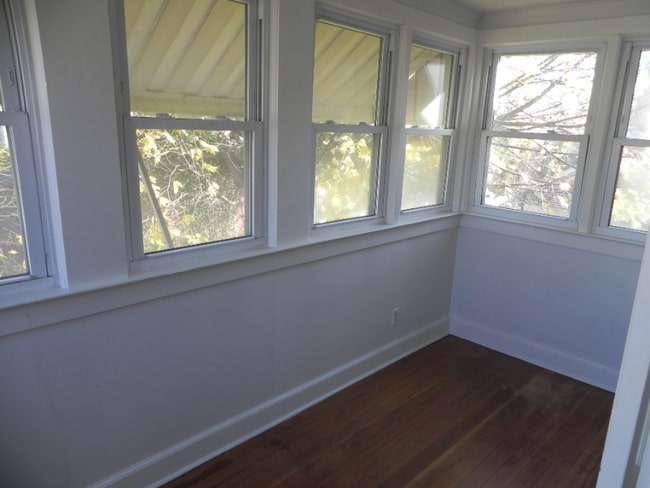 Photo - 186 Grasmere Ave Unidad 3