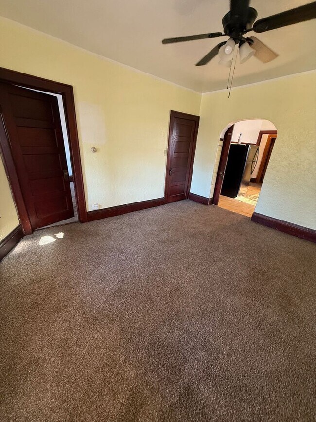 Photo - 2252-54 S 7th st Unit Upper Front