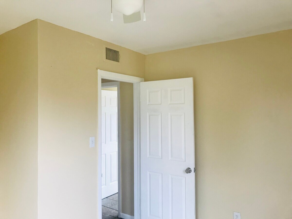 Photo - 4486 Los Rios St