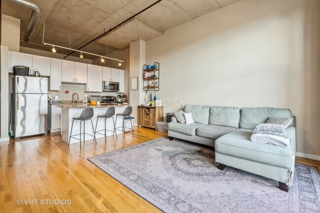 Photo - 6 S Laflin St Unit 312