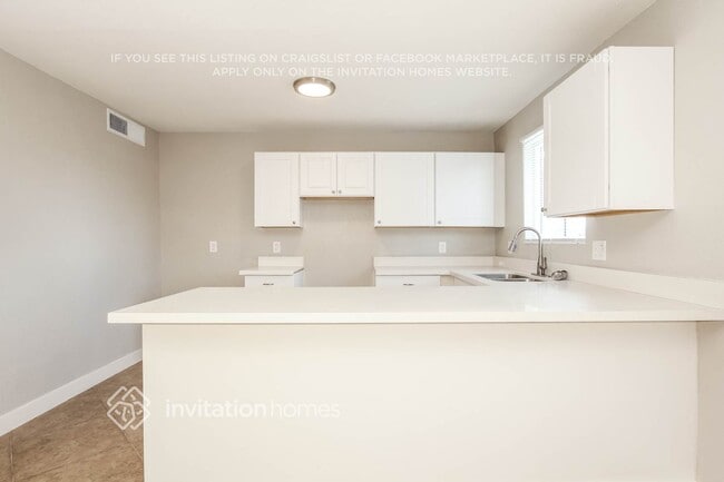 Photo - 4512 N 81st Dr