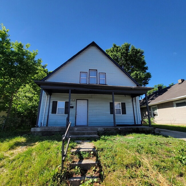 Building Photo - Near NW-Riverside 4BR/2BA House for RENT!