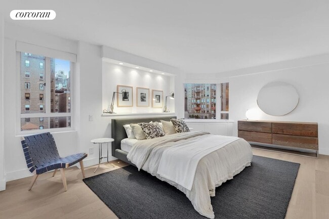 Photo - 30 E 62nd St