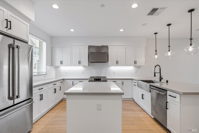 Photo - 219 Gambrel Cir